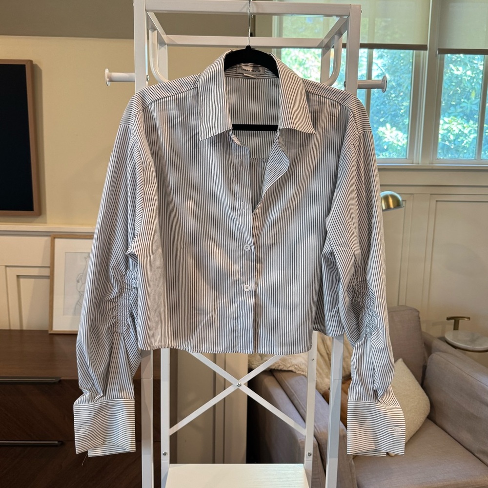 Urban Revivo Cropped Button Down